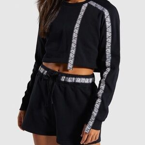 Gymshark 24/7 Cropped Sweater Sweatshirt Small Black